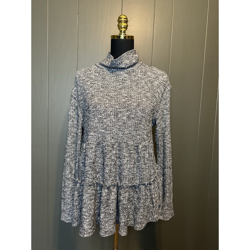 Anthropologie Eri + Ali M Medium Gray Mock Neck Knit‎ Ruffle Long Sleeve Top